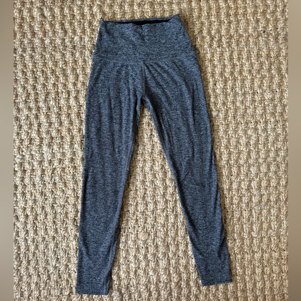 Beyond Yoga charcoal/ heathered grey leggings, size XS